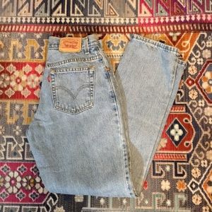 Levi’s relaxed fit jean tapered legs size 6M